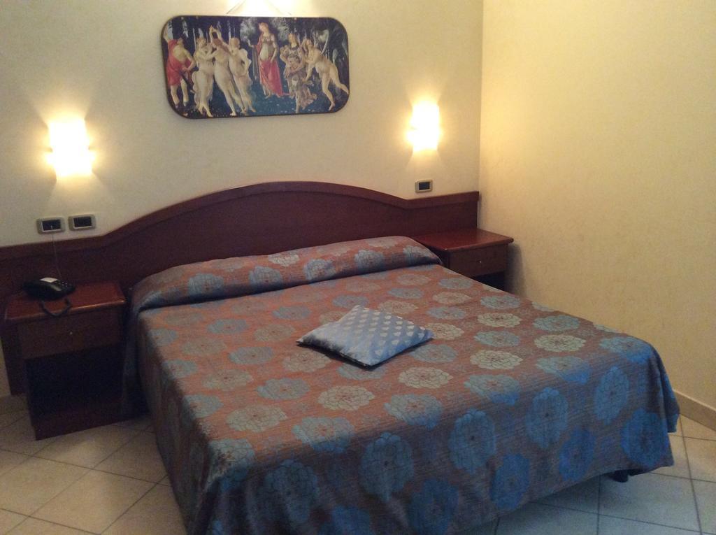 Cridda Hotel & Restaurant Gizzeria Bilik gambar