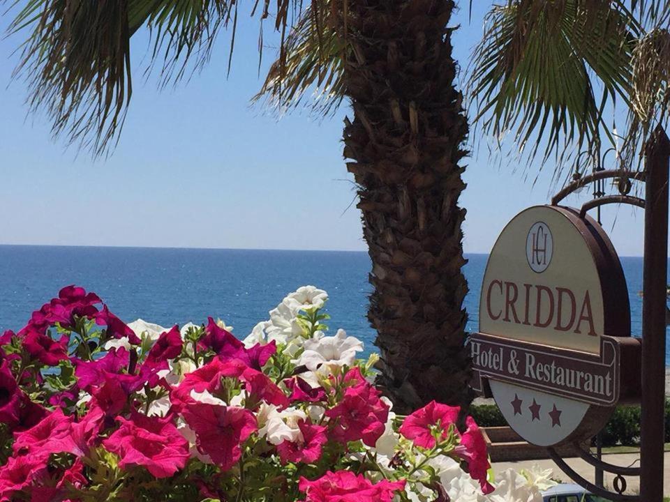 Cridda Hotel & Restaurant Gizzeria Luaran gambar